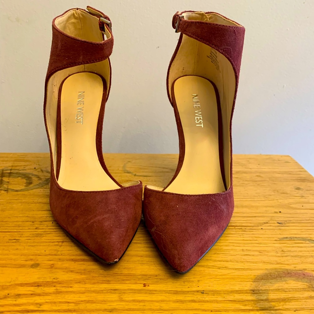 High heel shoes
